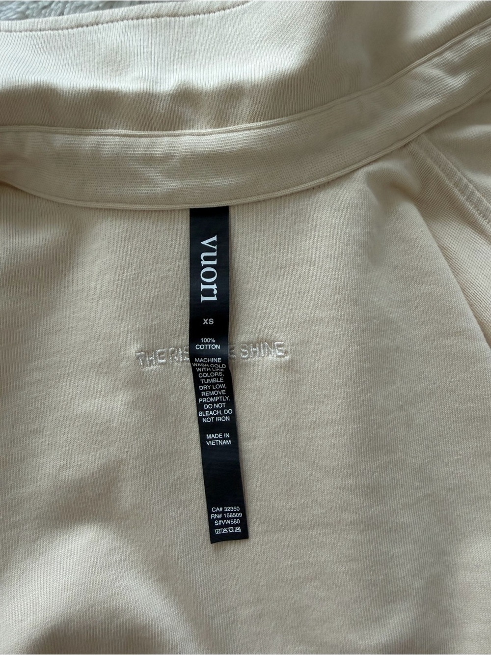 Vuori Cream Button-Front Crop Jacket - Picture 2 of 3